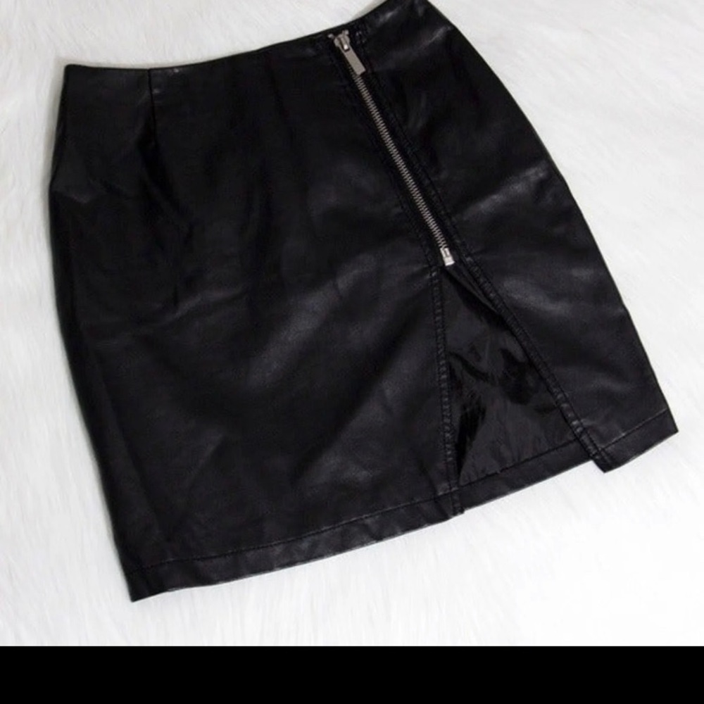 Tobi Faux Leather Skirt